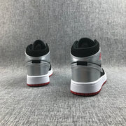 Air Jordan 1 Mid SE GS Black Silver Sneakers 554725-057