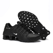 Nike Shox NZ Low-Top Sneakers
