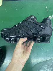 Nike Shox TL Sneakers in Black