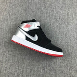 Air Jordan 1 Mid SE GS Black Silver Sneakers 554725-057