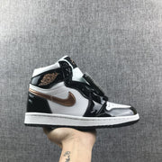 Air Jordan 1 Mid Black White Metallic Gold Sneakers 852542-007