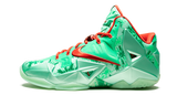 Lebron 11 "Christmas" 616175 301