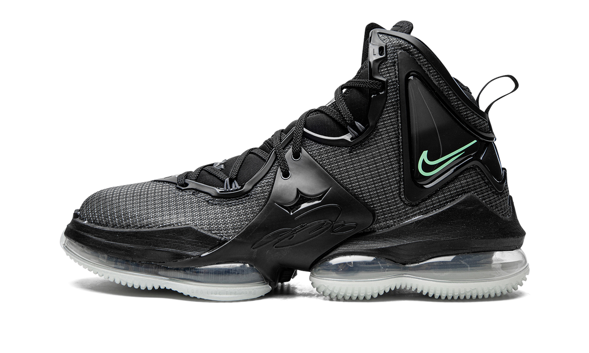LeBron XIX "Green Glow" CZ0203 003