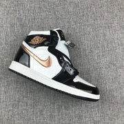 Air Jordan 1 Mid Black White Metallic Gold Sneakers 852542-007