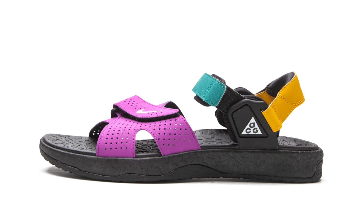 ACG AIR DESCHUTZ "Vivid Purple" CT2890 002