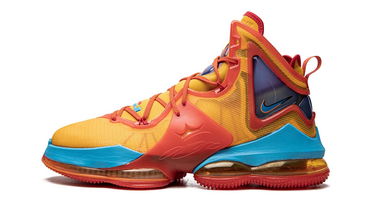 LEBRON XIX "Space Jam - Tune Squad" DC9338 800